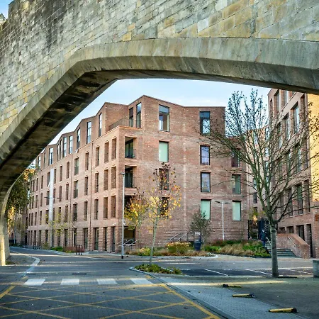 Twenty Seven Hq * York